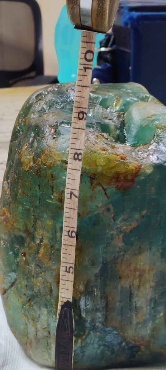 12kg Natural Emerald Stone: A Once-in-a-Lifetime Auction of Earth’s Rarest Treasure
